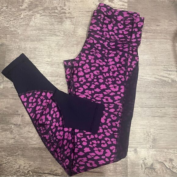 Lululemon drop it like it’s hot tight in mini cherry cheetah ultra violet Sz 6 - Picture 2 of 8